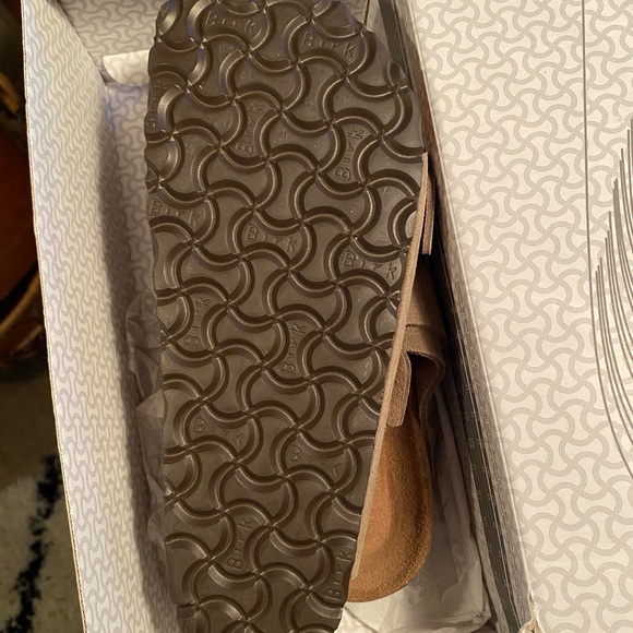 BRAND NEW Suede Birkenstock Arizona - Picture 4 of 6